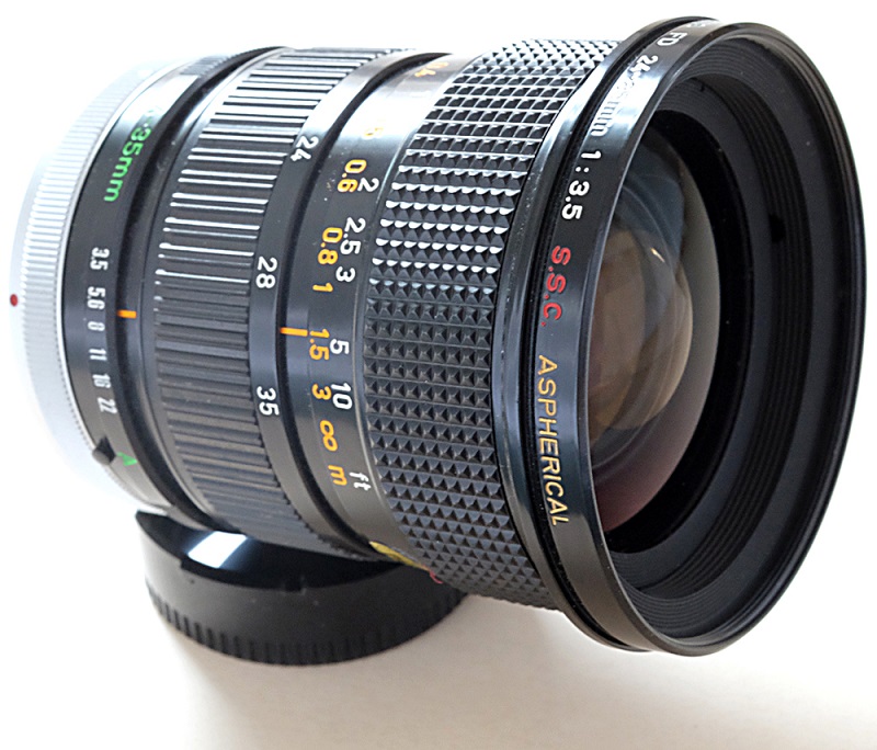 Canon FD 24-35 mm F3.5 aspheric. 