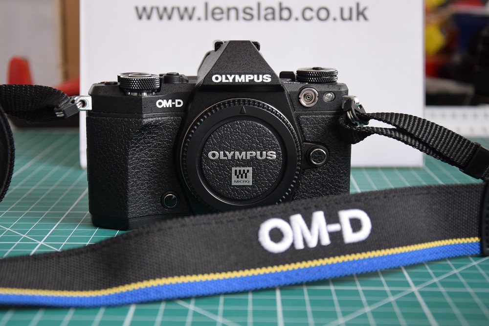 Olympus OM-D E-M5 II 